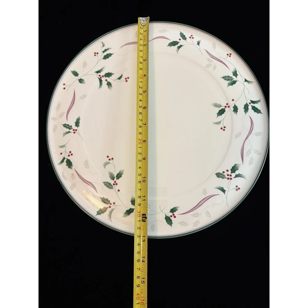 Mikasa Bone China Y1025‎ HOLIDAY SPLENDOR 13 1/8